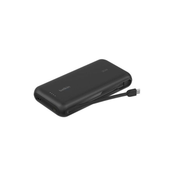 Belkin BoostCharge Power Bank 20K integrated USB-C cable detail