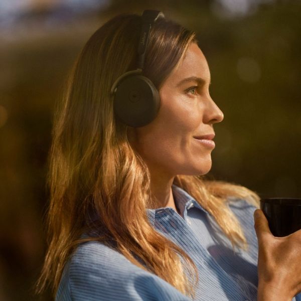 Jabra Evolve3 65 Flex UC wireless headset for hybrid work