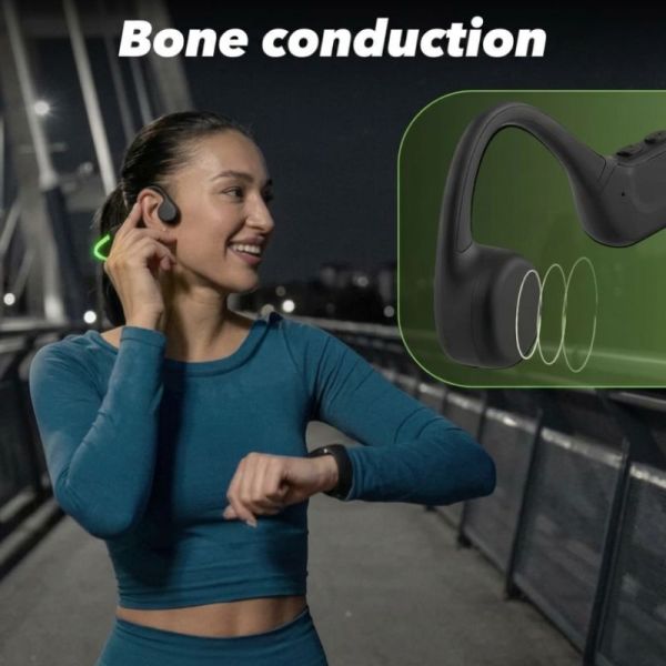 T'nB Bone Ultra Racer worn during running