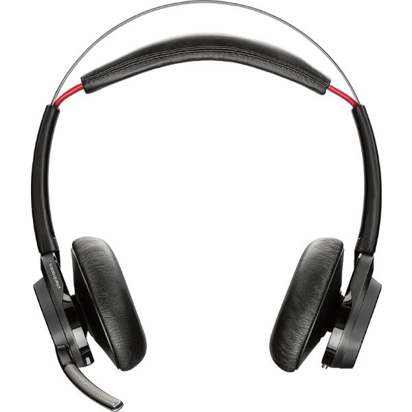 Plantronics Voyager Focus UC com base