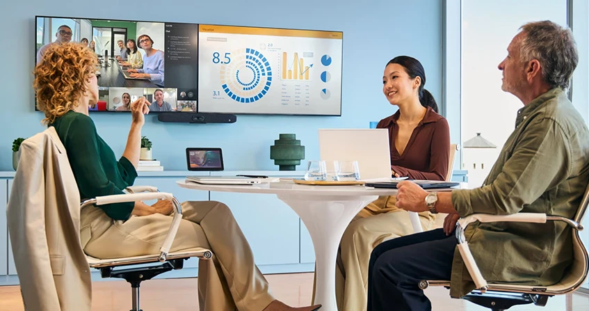 Reunião por videoconferência com soluções Poly