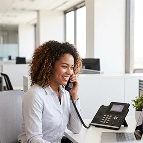 Telefones fixos para escritórios e postos de trabalho