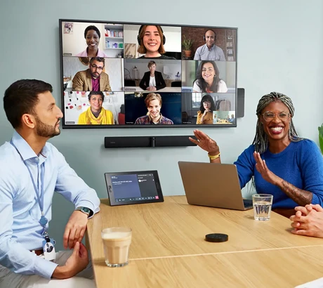 Sistema de videoconferência all-in-one para salas pequenas e espaços colaborativos